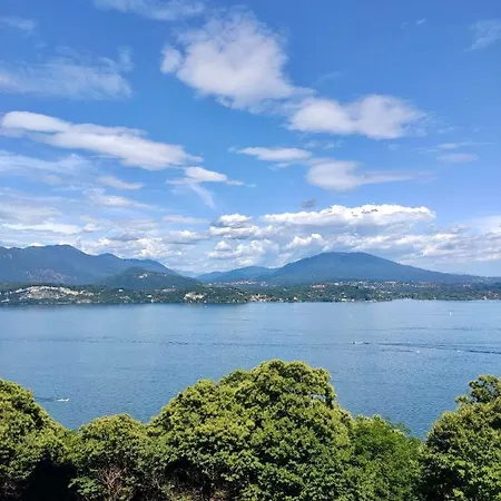 Cloud 9 - With Stunning View Apartman