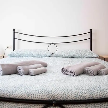 Cloud 9 - With Stunning View Apartman